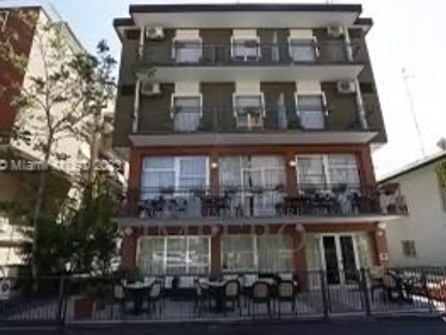 Immagine 1 di Albergo/B&B/Residence in vendita  in Viale Adria a Rimini