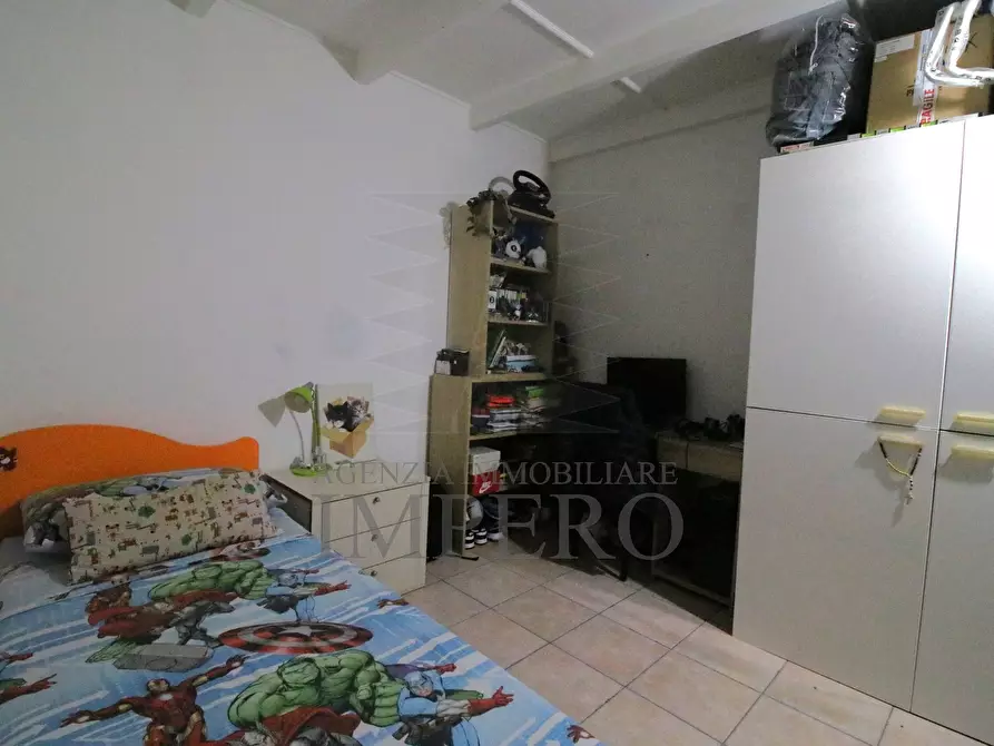 Immagine 8 di Quadrilocale in vendita  in Via Gallardi 9 a Ventimiglia
