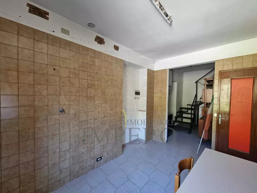 Immagine 11 di Quadrilocale in vendita  in Via Edmondo de Amicis 47 a Ventimiglia