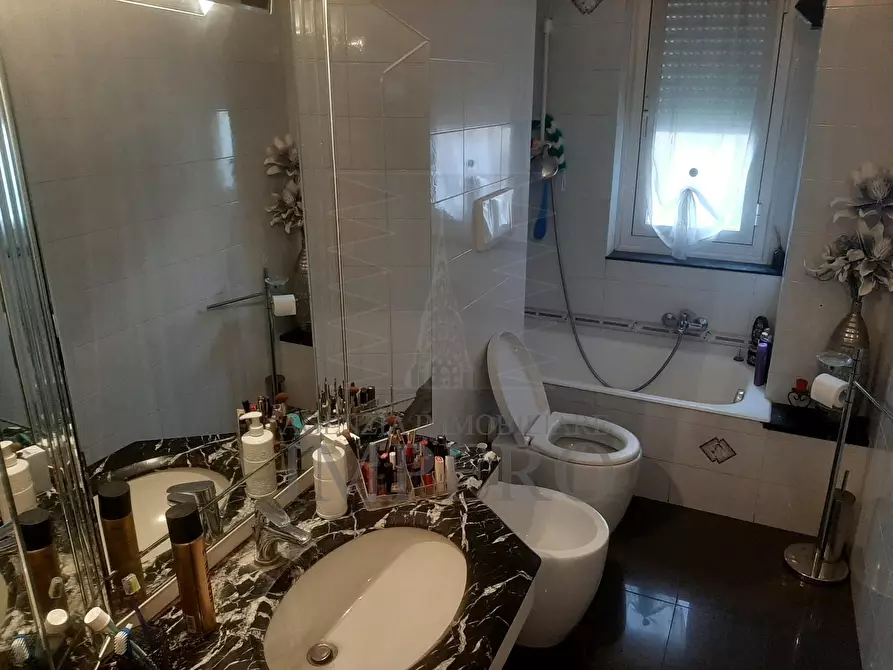 Immagine 12 di Pentalocale in vendita  in Via Aurelia 7 a Bordighera