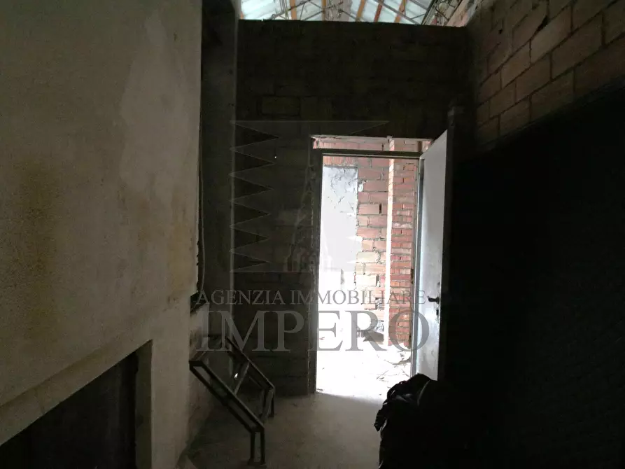 Immagine 2 di Pentalocale in vendita  in Via Cornelio Tacito 2 a Ventimiglia