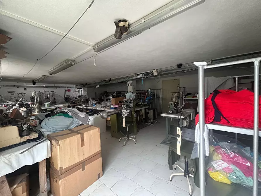 Immagine 2 di Attività commerciale in affitto  in Viale Maiella 23/A a Francavilla Al Mare