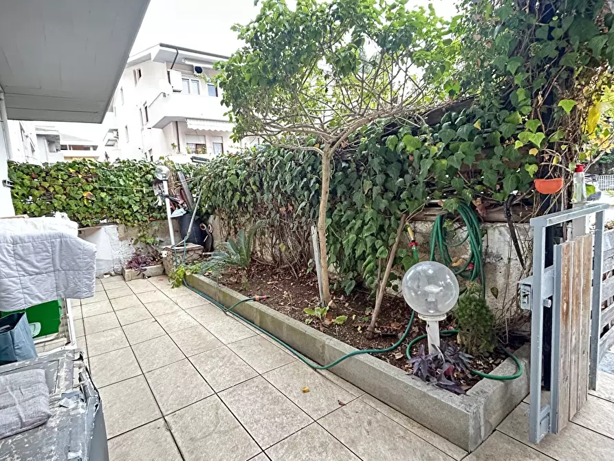 Immagine 19 di Porzione di casa in vendita  in Viale Maiella 23/A a Francavilla Al Mare