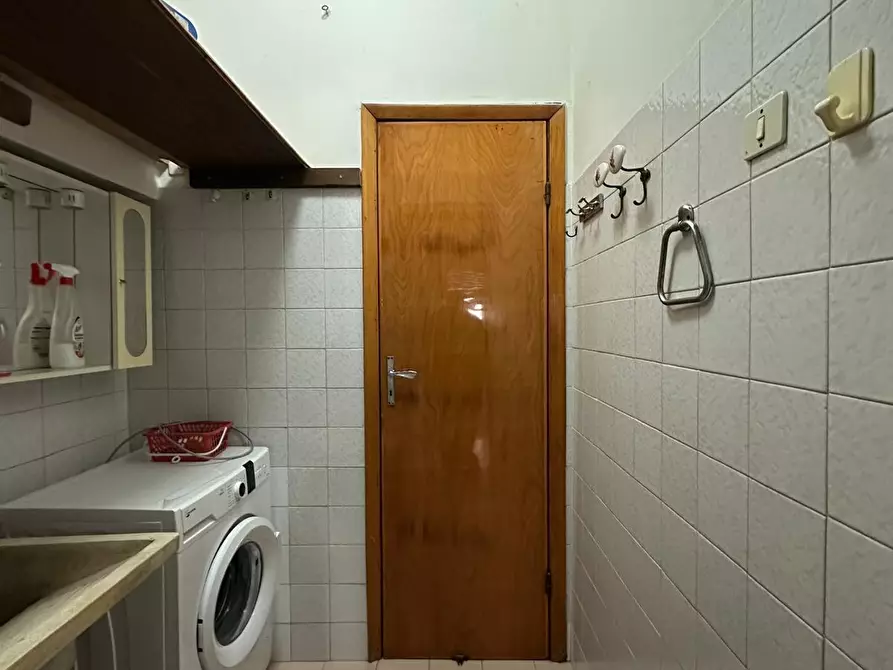 Immagine 16 di Pentalocale in affitto  a Pescara