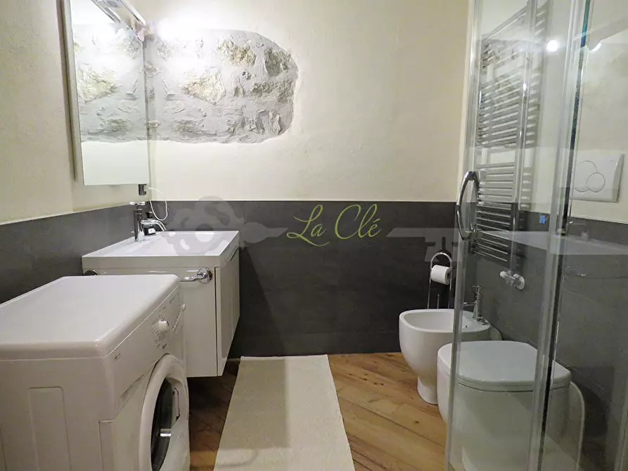 Immagine 8 di Bilocale in affitto  in Via Roma 73 a Courmayeur