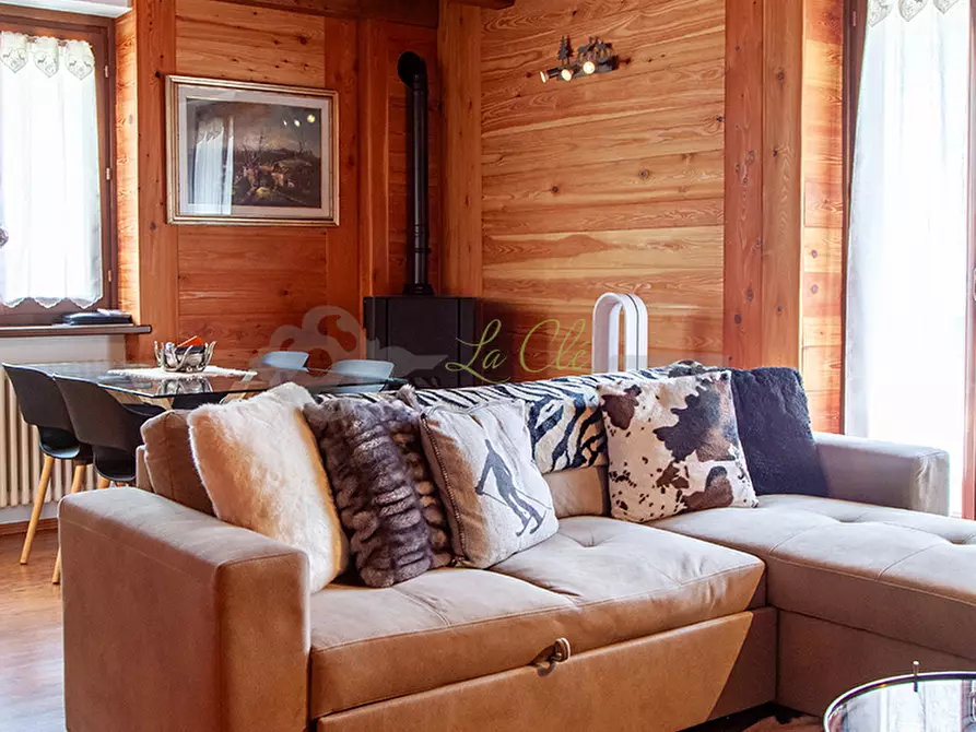 Immagine 9 di Bilocale in vendita  in Rue du Mont Blanc 2 a Morgex