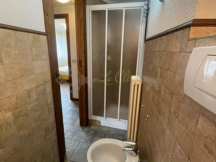Immagine 16 di Trilocale in affitto  in Via San Giocondo a Courmayeur