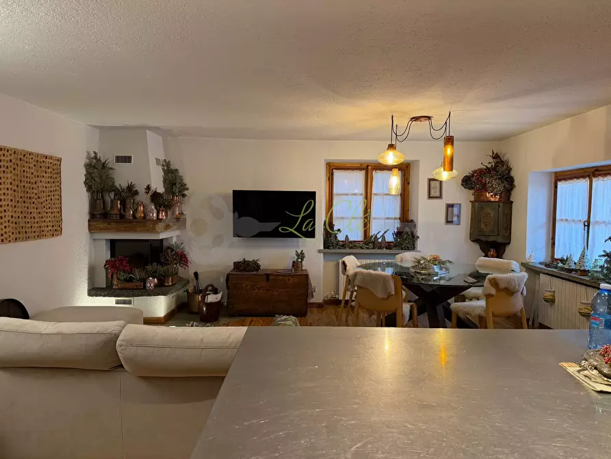 Immagine 18 di Trilocale in vendita  a Courmayeur