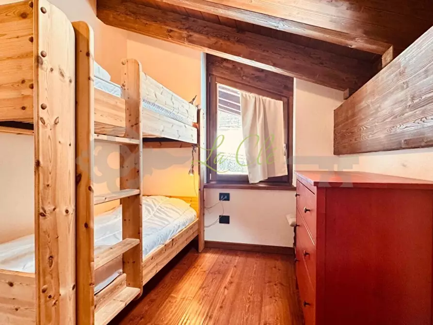 Immagine 13 di Mansarda in affitto  a Pre'-Saint-Didier