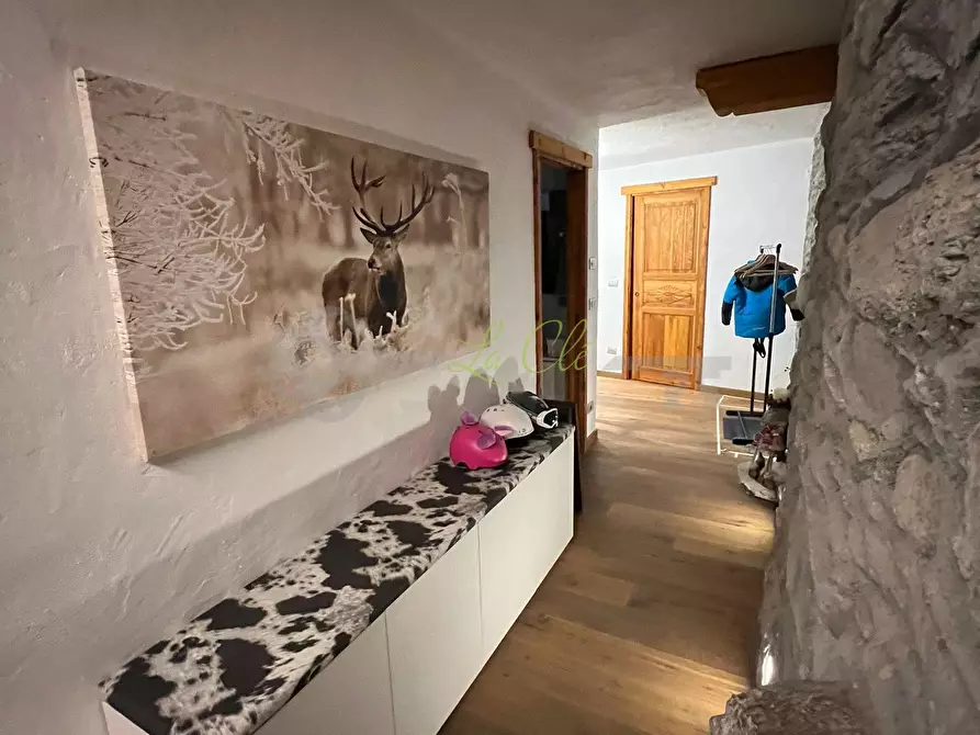Immagine 17 di Quadrilocale in vendita  a Courmayeur