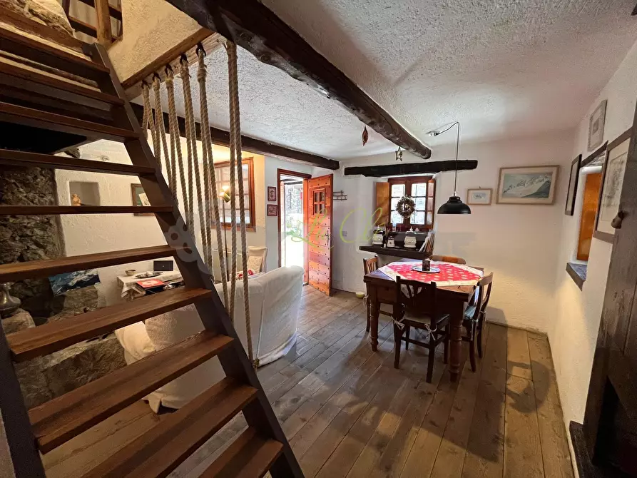 Immagine 7 di Baita in affitto  a Courmayeur