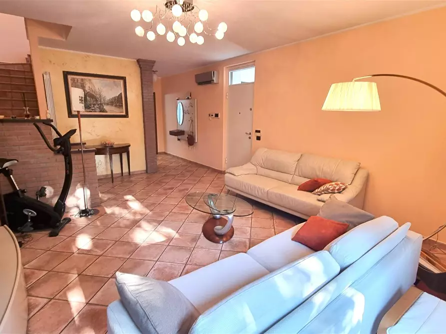 Immagine 4 di Casa trifamiliare in vendita  in Via Ottavio Pattacini 1 a Parma