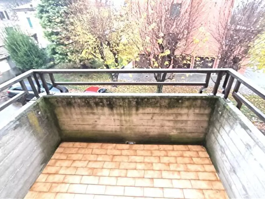 Immagine 15 di Bilocale in vendita  in Strada Val Parma 188 a Parma