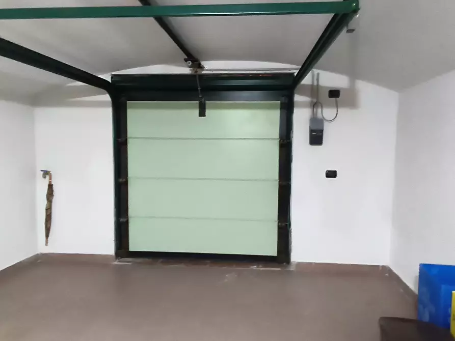 Immagine 23 di Mansarda in affitto  in via belle arti a Modena