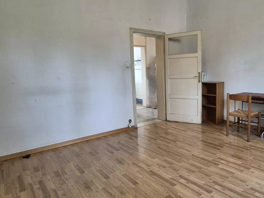 Immagine 5 di Trilocale in vendita  in Viale Raimondo Montecuccoli 4 a Modena