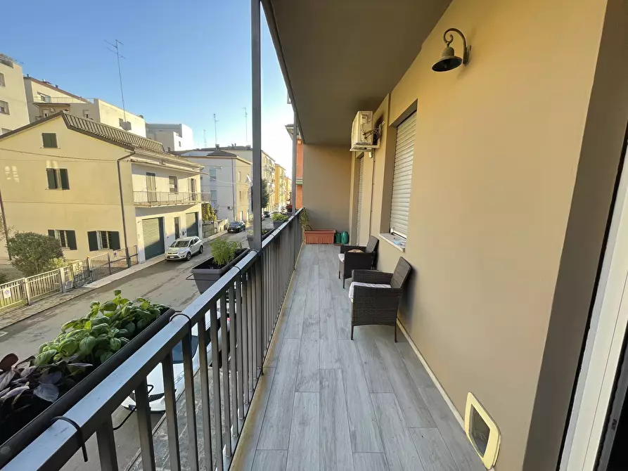 Immagine 4 di Quadrilocale in vendita  in Via Achille Grandi a Modena