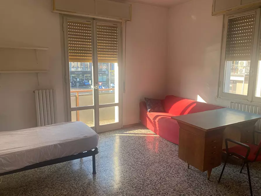 Immagine 4 di Stanza singola in affitto  in via Emilia Est 811 a Modena