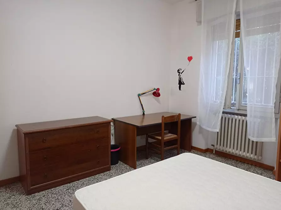 Immagine 4 di Stanza singola in affitto  in via Emilia Est 811 a Modena
