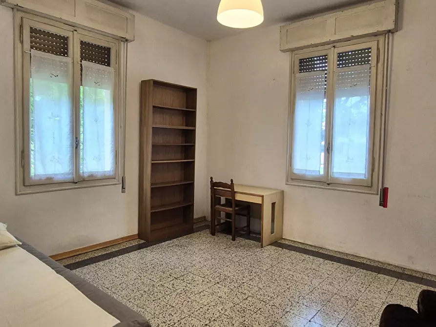 Immagine 27 di Trilocale in vendita  in Viale Raimondo Montecuccoli 4 a Modena