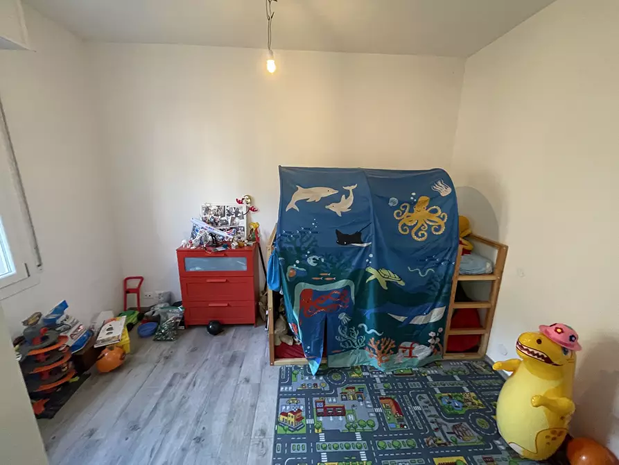 Immagine 10 di Quadrilocale in vendita  in Via Achille Grandi a Modena