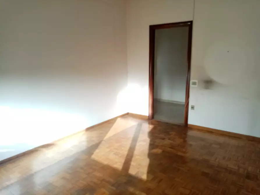 Immagine 21 di Quadrilocale in vendita  in Viale Giosuè Borsi 17 a Terni