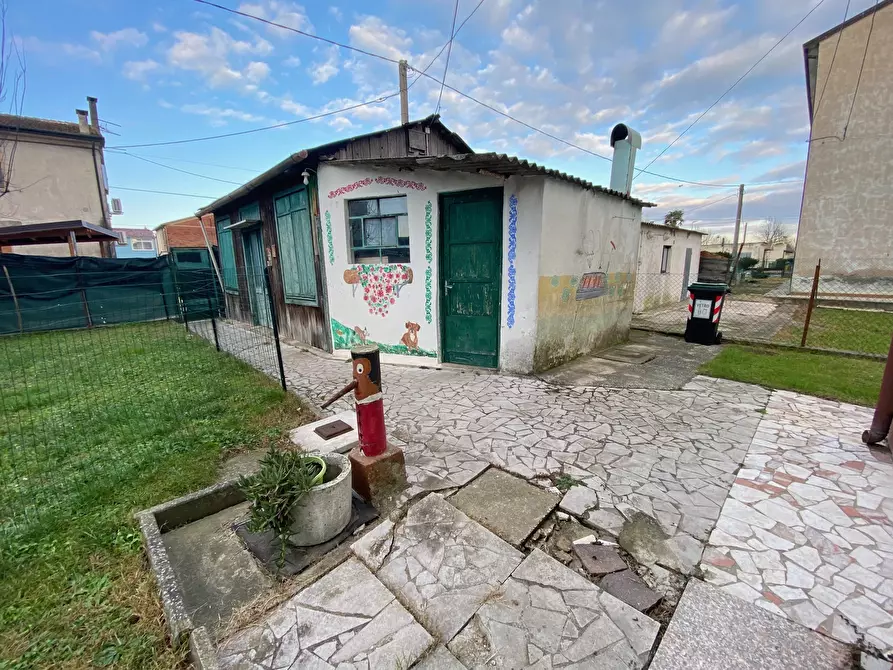 Immagine 12 di Bilocale in vendita  in via roma a Guarda Veneta