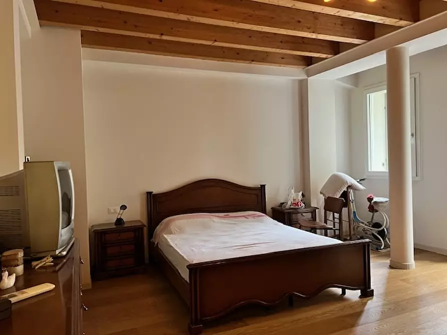 Immagine 23 di Villa in vendita  a Rovigo