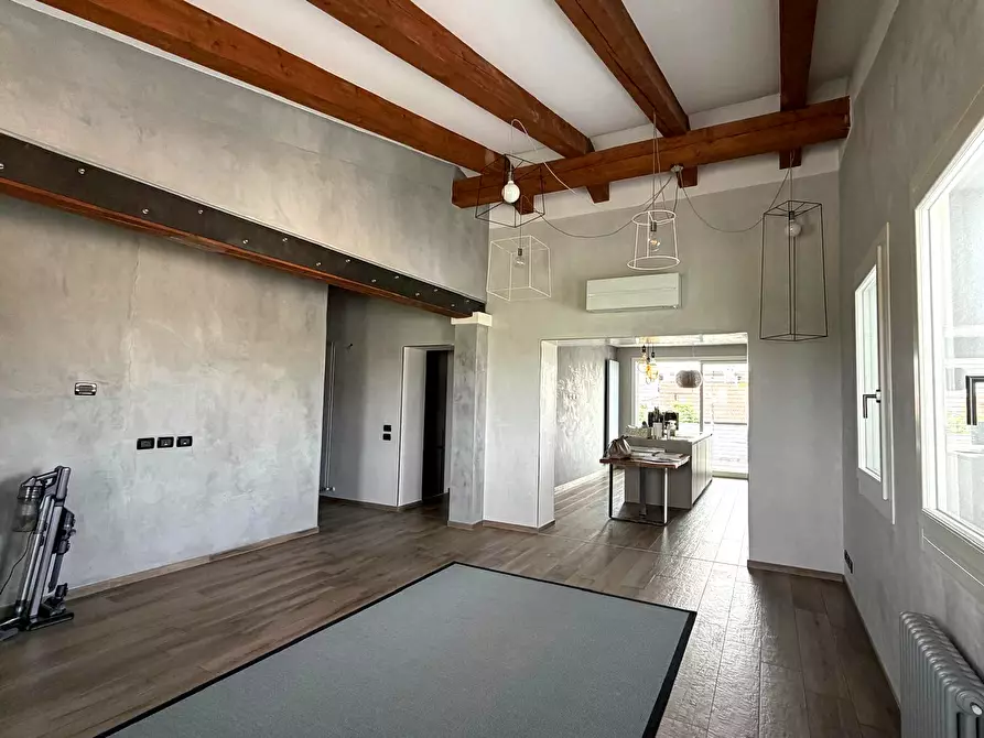Immagine 5 di Porzione di casa in vendita  a Rovigo