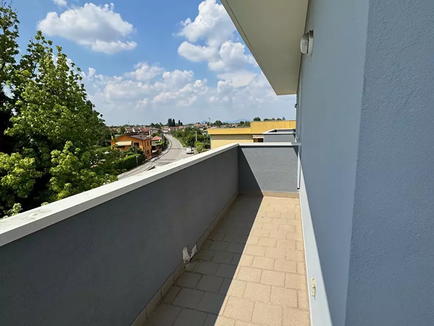 Immagine 2 di Quadrilocale in vendita  a Rovigo