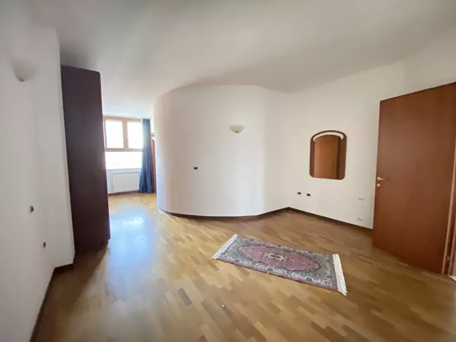 Immagine 7 di Trilocale in vendita  in via zara a Porto Viro