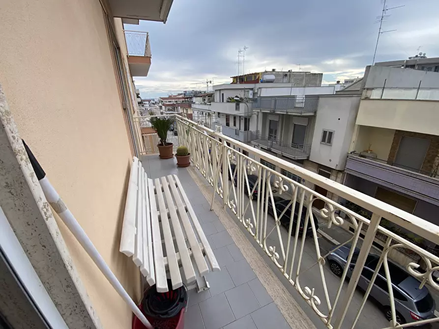 Immagine 11 di Quadrilocale in vendita  in Via Imbriani 10 a Casamassima