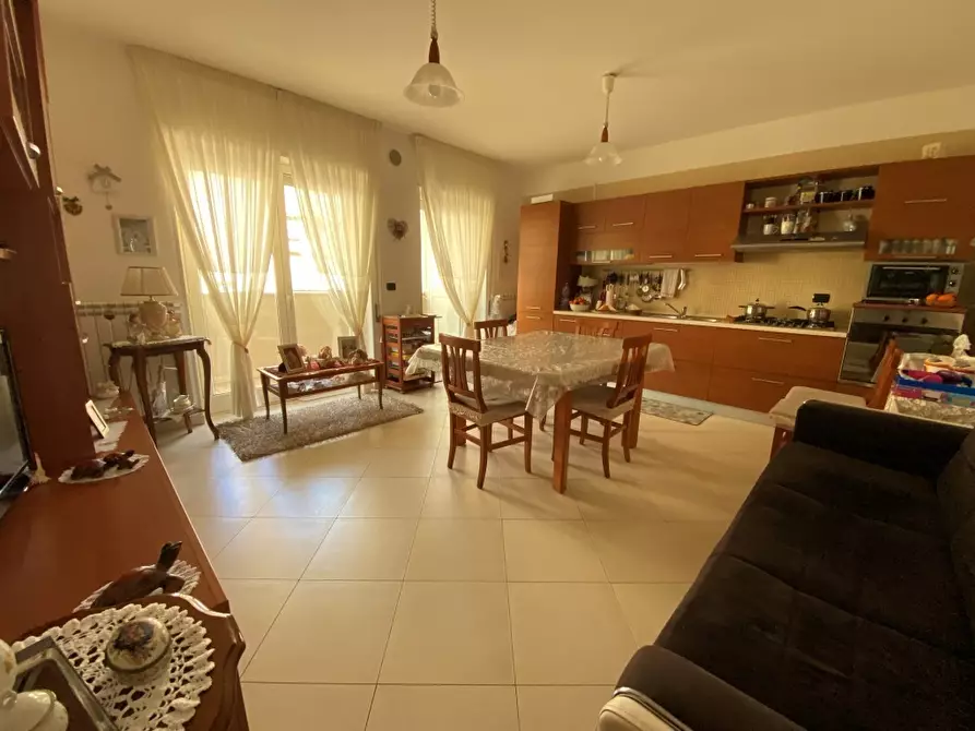 Immagine 2 di Trilocale in vendita  in Via Taranto 18 a Casamassima