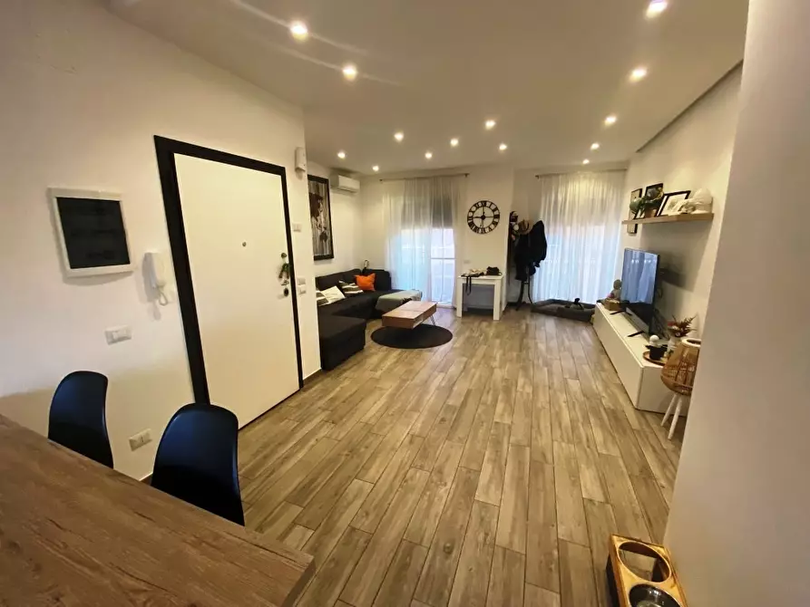 Immagine 2 di Trilocale in vendita  in Via Don Minzoni 2F a Casamassima