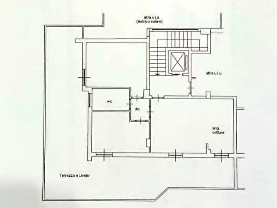 Immagine 10 di Attico in vendita  in Vico Sant'Ignazio 6 a Bari