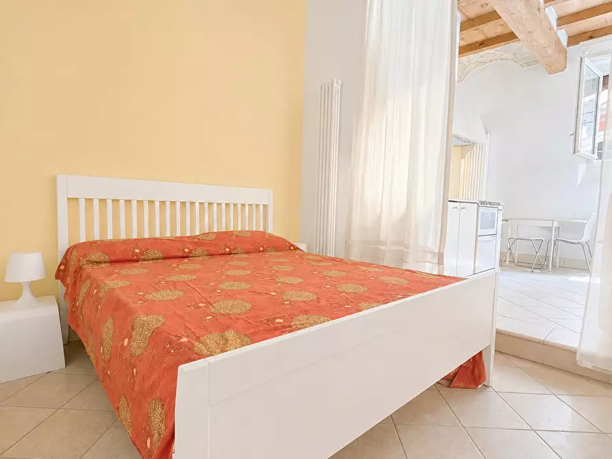 Immagine 6 di Loft/Open space in affitto  a Bologna