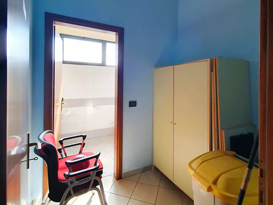 Immagine 14 di Locale commerciale in vendita  in Strada Mantova a Marmirolo