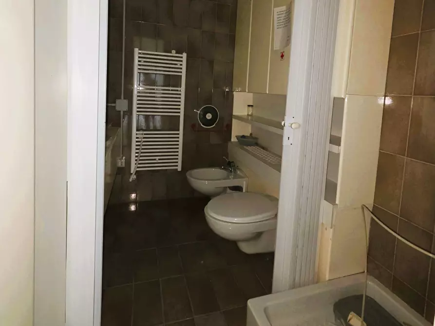 Immagine 15 di Ufficio in affitto  in Via Orzinuovi a Brescia