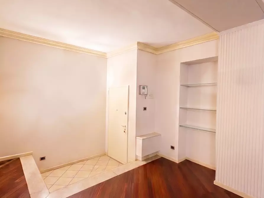 Immagine 2 di Quadrilocale in vendita  in Corso Martiri della Libertà a Brescia