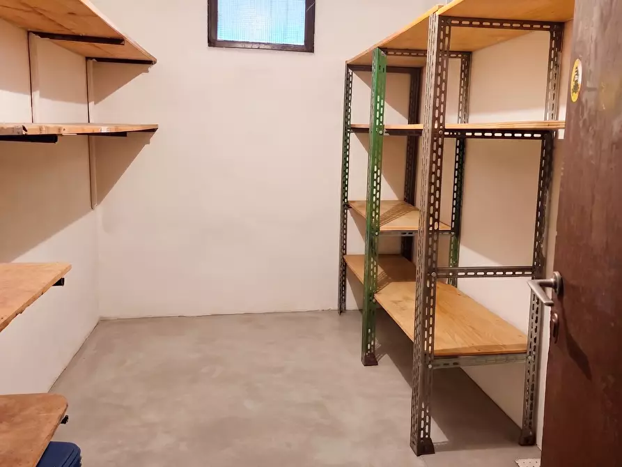 Immagine 12 di Quadrilocale in affitto  in Via del Franzone 108 a Brescia