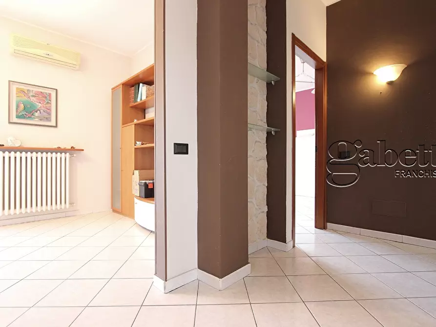 Immagine 11 di Trilocale in vendita  in Viale Villoresi 37 a Nerviano