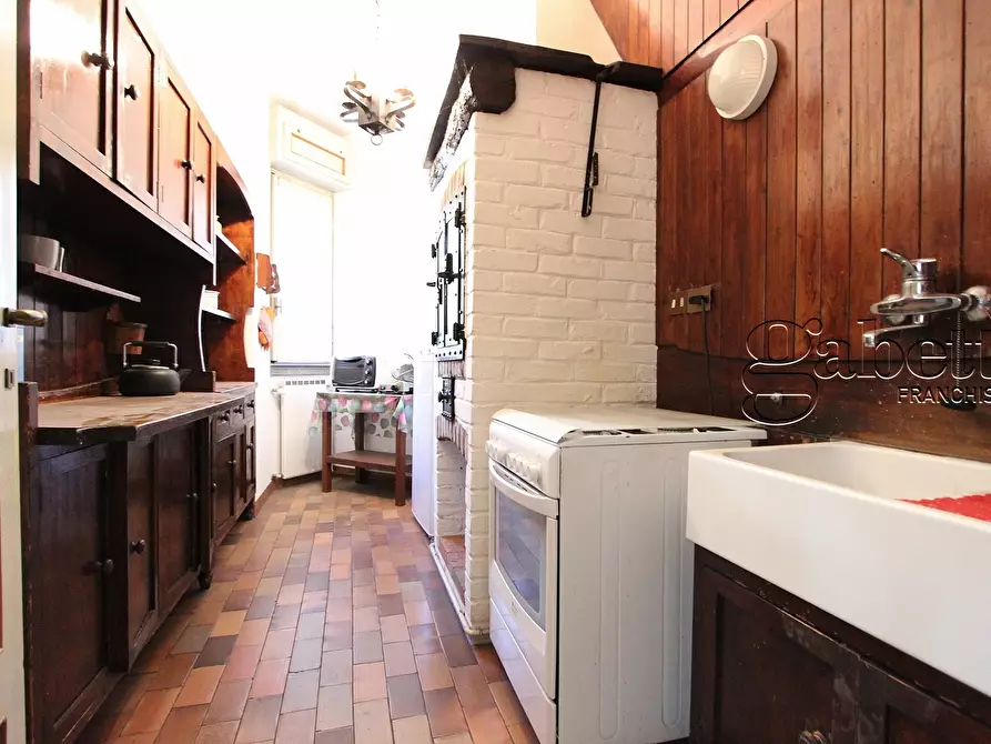 Immagine 32 di Villa in vendita  in Via Fratelli Bandiera a Nerviano