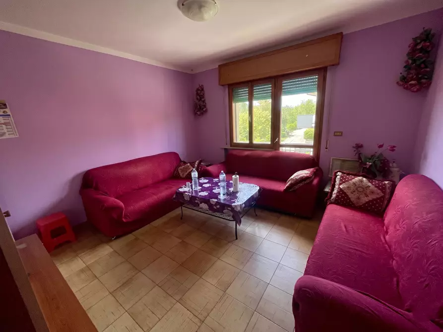 Immagine 1 di Quadrilocale in vendita  in Piazza Capelli 34 a Novafeltria