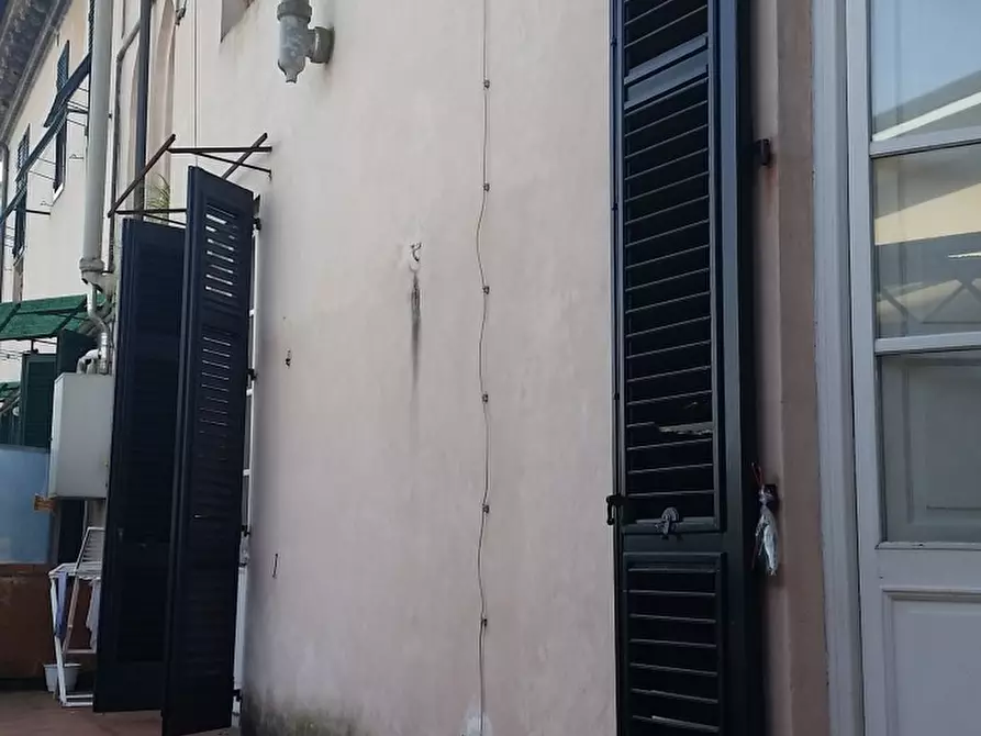 Immagine 27 di Quadrilocale in vendita  in via per camaiore a Lucca