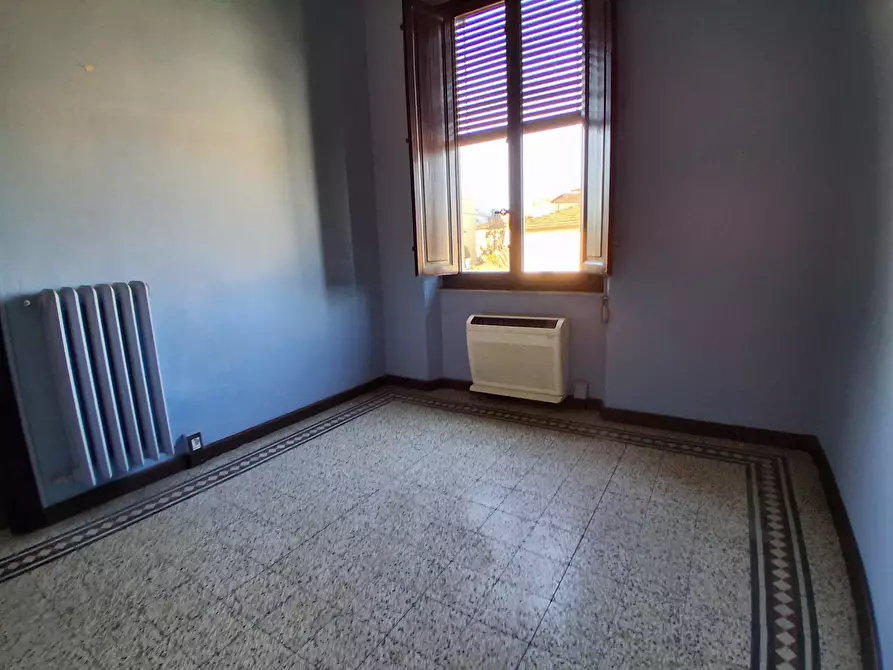 Immagine 8 di Ufficio in affitto  in Via C. Angeloni a Lucca