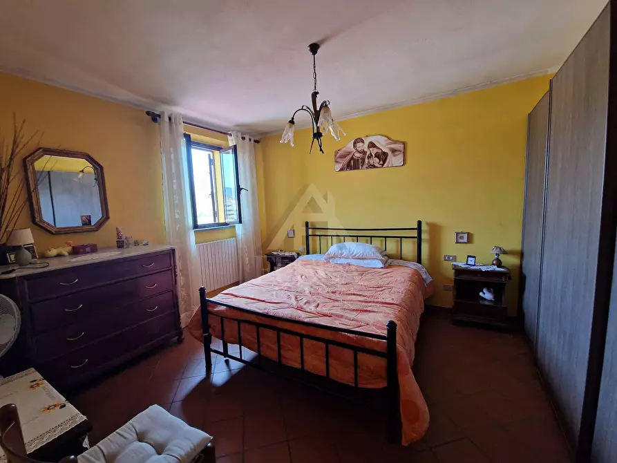 Immagine 13 di Quadrilocale in vendita  in Via delle Gavine 531 a Lucca