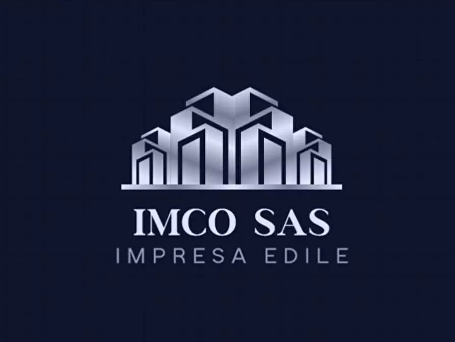 Immagine 13 di Quadrilocale in vendita  a Lucca