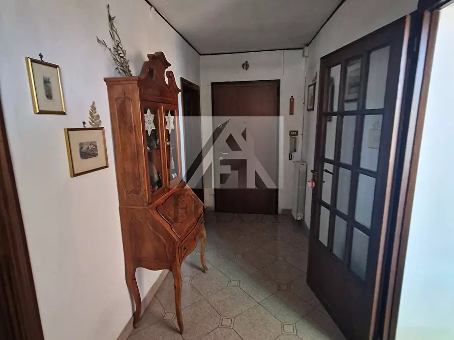 Immagine 11 di Pentalocale in vendita  in Via Sant'Andrea a Lucca