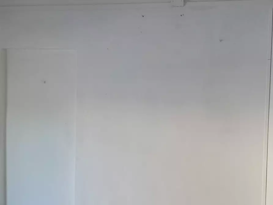 Immagine 11 di Laboratorio in affitto  in Via Sarzanese a Lucca