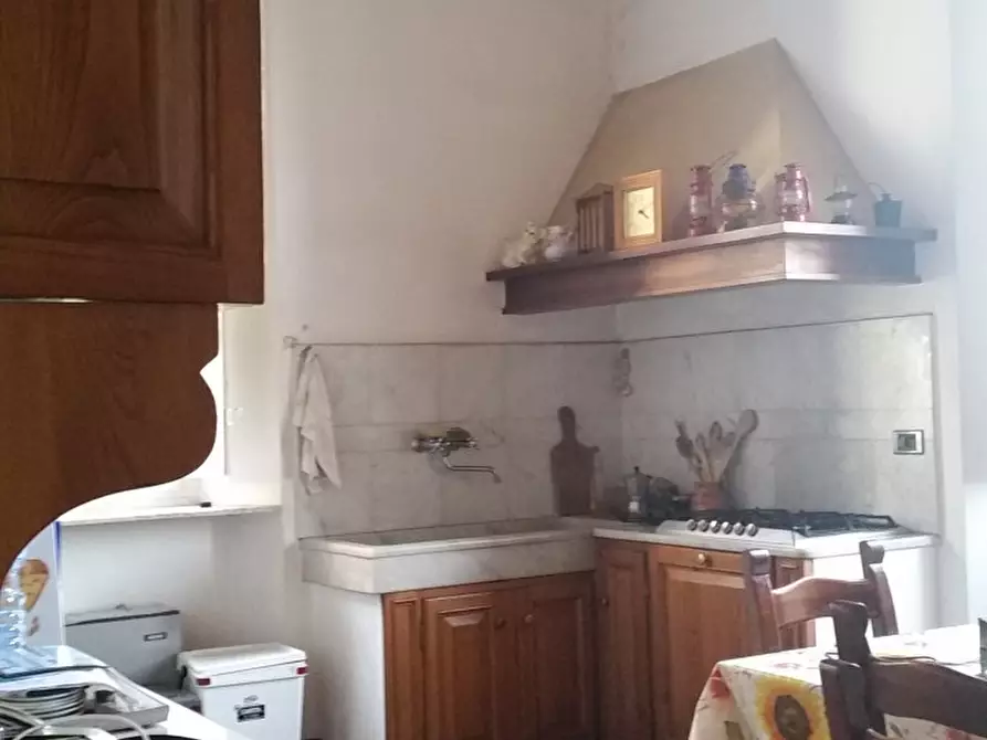 Immagine 10 di Quadrilocale in vendita  in via per camaiore a Lucca