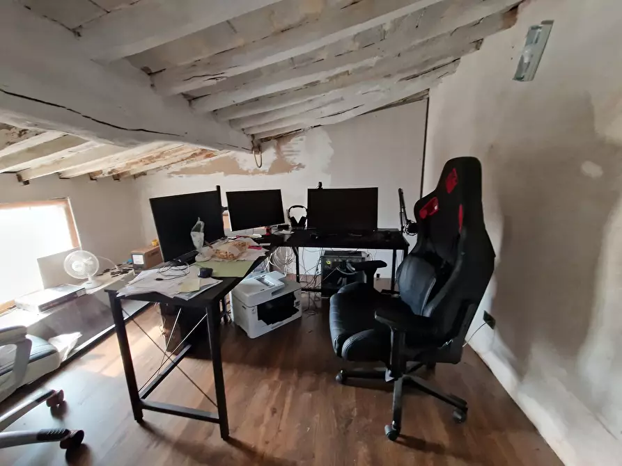 Immagine 15 di Appartamento in vendita  in Via Roosevelt Franklyn D a Lucca